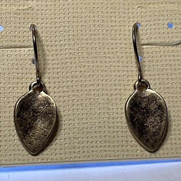 NWT The Sak Hammered Tear Drop Dangle Earrings Gold Tone - Picture 2 of 4